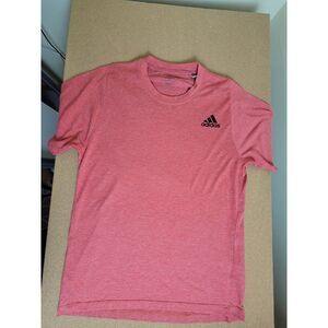 Adidas Freelift Aeroready Men's‎ SM Red Short Sleeve T-Shirt RN88387